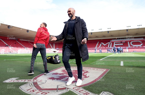 060424 - Middlesbrough v Swansea City - Sky Bet Championship - The Swansea City team arrive and check out the pitch Swansea City head coach Luke Williams