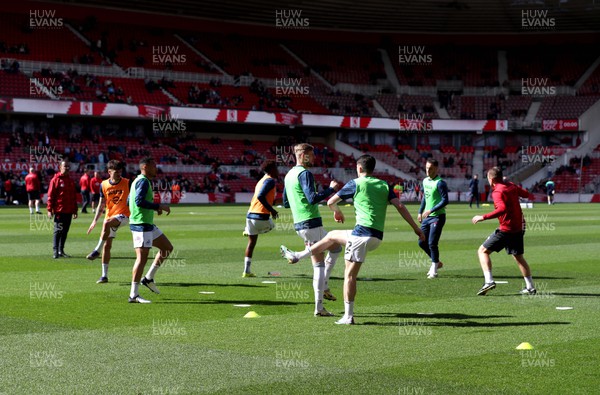 060424 - Middlesbrough v Swansea City - Sky Bet Championship - The Swansea City team arrive and check out the pitch Swansea City players warm up