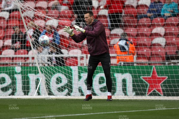 220918 - Middlesbrough v Swansea City - SkyBet Championship - Swansea City players warm up before kick off