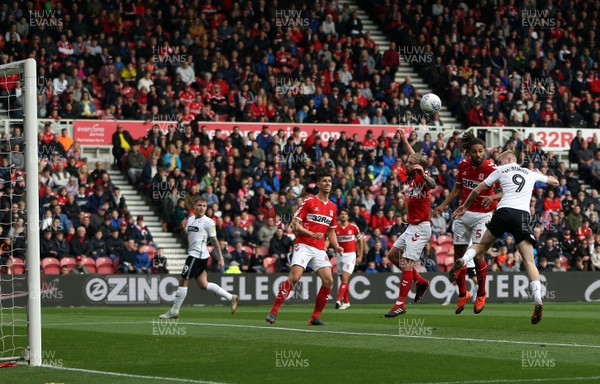 220918 - Middlesbrough v Swansea City - SkyBet Championship - Oliver McBurnie of Swansea City has a first half headed effort saved by Darren Randolph of Middlesbrough