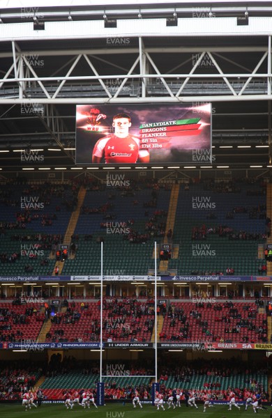 06.11.10 .. Wales v Australia -  The new screens at the Millennium Stadium   