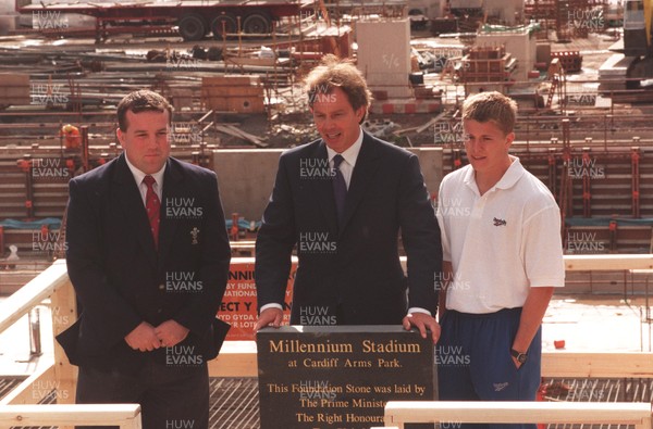 Library Pic  Tony Blair with Garin Jenkins(lt) and Arwel Thomas at the Millennium Stadium 12th September 1997.  