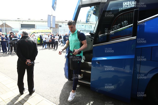 130424 - Millwall v Cardiff City - Sky Bet Championship - Ollie Tanner of Cardiff City arrives ahead of kick-off