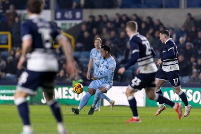 210125 - Millwall v Cardiff City - Sky Bet Championship - Chris Willock of Cardiff City shoots