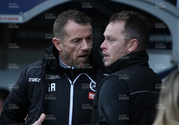 040120 - Millwall v Newport County - FA Cup Round 3 - Millwall Manager Gary Rowett and Newport County Manager Michael Flynn
