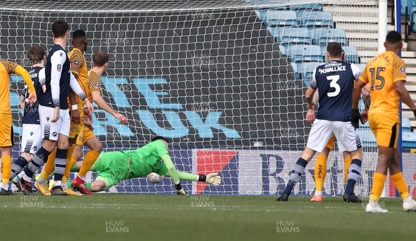 040120 - Millwall v Newport County - FA Cup Round 3 - Matt Smith of Millwall scores the first goal
