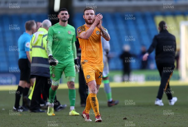 040120 - Millwall v Newport County - FA Cup Round 3 - Mark O'Brien of Newport County thanks the fans at full time