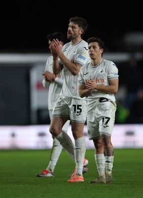 040126 - Millwall v Swansea City, EFL Sky Bet Championship - Swansea players at the end of the match