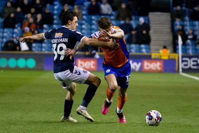 140323 - Millwall v Swansea City - Sky Bet Championship - Jamie Paterson of Swansea City controls the ball