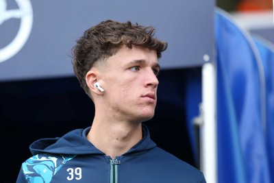 260425 - Millwall v Swansea City - Sky Bet Championship - Kit Margetson of Swansea on arrival 