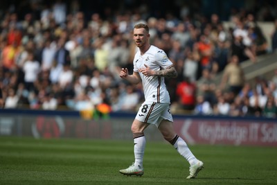 260425 - Millwall v Swansea City - Sky Bet Championship - Lewis O'Brien of Swansea