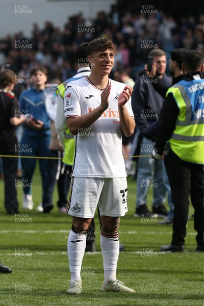 260425 - Millwall v Swansea City - Sky Bet Championship - Goncalo Franco of Swansea applauds the travelling fans