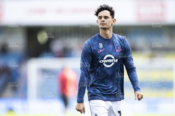 300923 - Millwall v Swansea City - Sky Bet Championship - Charlie Patino of Swansea City during the warm up