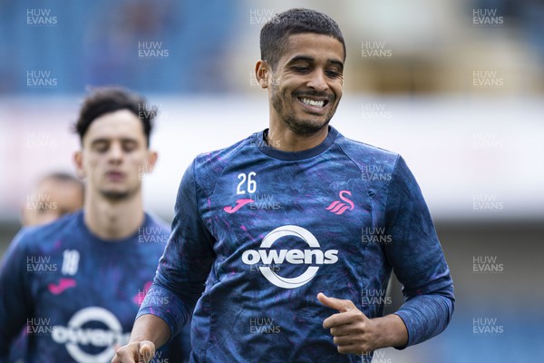 300923 - Millwall v Swansea City - Sky Bet Championship - Kyle Naughton of Swansea City during the warm up