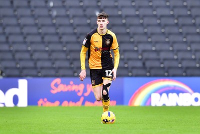 140226 - Milton Keynes Dons v Newport County - Sky Bet League 2 - Joe Thomas of Newport County 