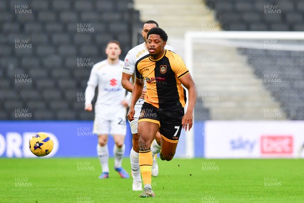 140226 - Milton Keynes Dons v Newport County - Sky Bet League 2 - Bobby Kamwa of Newport County 