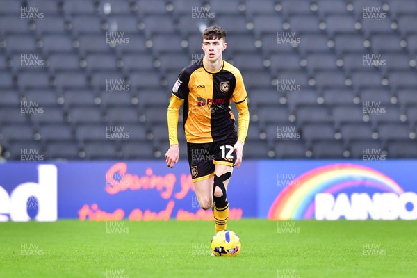 140226 - Milton Keynes Dons v Newport County - Sky Bet League 2 - Joe Thomas of Newport County 