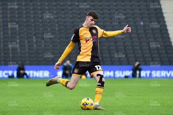 140226 - Milton Keynes Dons v Newport County - Sky Bet League 2 - Joe Thomas of Newport County 