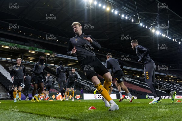221122 - Milton Keynes Dons v Newport County - Papa Johns Trophy -  Declan Drysdale of Newport County warming up before tonights match 