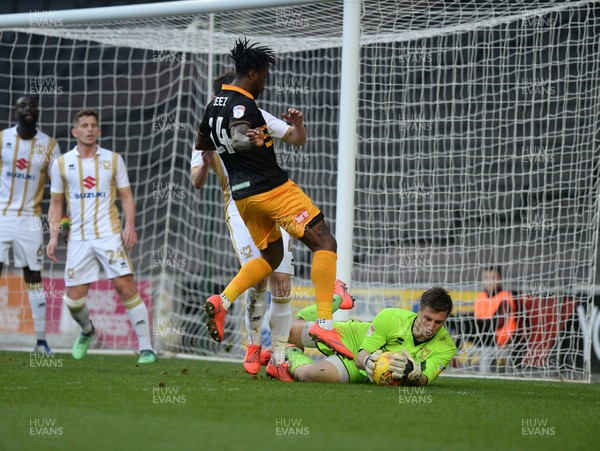 230219 - MK Dons v Newport County - Sky Bet League 2-   Adebayo Azeez of Newport goes close but it's saved by Dons keeper Stuart Moore