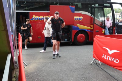030526 - Montpellier Herault Rugby v Dragons RFC - EPCR Challenge Cup Semi Final - Seb Davies of Dragons arrives at the stadium