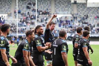 030526 - Montpellier Herault Rugby v Dragons RFC - EPCR Challenge Cup Semi Final - Adam Beard of Montpellier celebrates the victory 