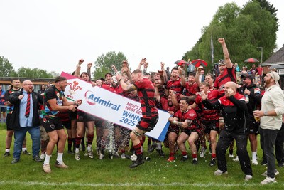 020526 - Morriston v Aberavon Quins - Admiral National League 2 West Central - Morriston celebrate with the trophy