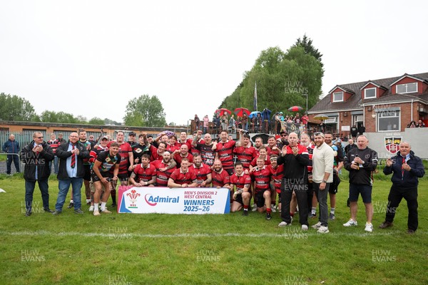 020526 - Morriston v Aberavon Quins - Admiral National League 2 West Central - Morriston celebrate with the trophy