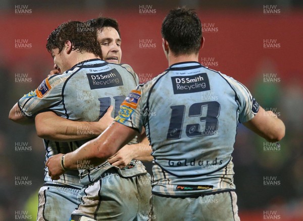 050113 Munster v Blues - RaboDirect Pro 12 - Cardiff's Alex Walker celebrates with Harry Robinson and Richard Smith at the final whistle 