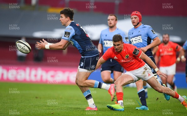 280521 - Munster v Cardiff Blues - Guinness PRO14 Rainbow Cup - Jason Harries of Cardiff Blues is tackled by Shane Daly of Munster