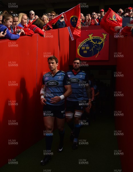 300917 Munster v Cardiff Blues - Blaine Scully of Cardiff Blues leads his side out 
