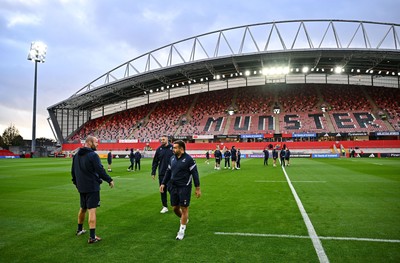 041025 - Munster v Cardiff Rugby, United Rugby Championship - Cardiff Rugby players walk the pitch before the United Rugby Championship match between Munster and Cardiff Rugby