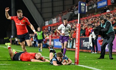 041025 - Munster v Cardiff Rugby, United Rugby Championship - Tom Bowen of Cardiff Rugby scores his side's second try