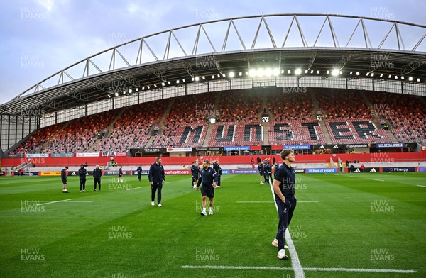 041025 - Munster v Cardiff Rugby, United Rugby Championship - Cardiff Rugby players walk the pitch before the United Rugby Championship match between Munster and Cardiff Rugby
