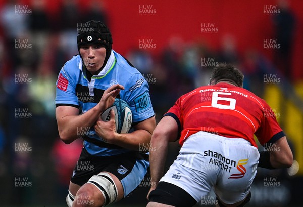 290422 - Munster v Cardiff Rugby - United Rugby Championship - Seb Davies of Cardiff Blues in action against Peter O'Mahony of Munster