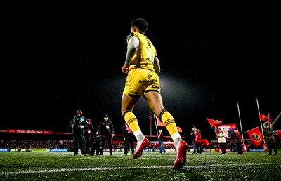 230126 - Munster v Dragons RFC - United Rugby Championship - Rio Dyer of Dragons before the match