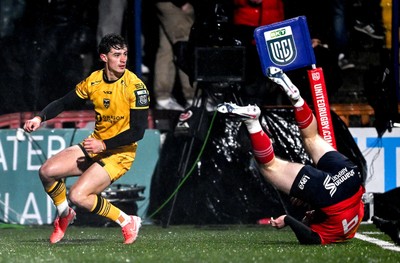 230126 - Munster v Dragons RFC - United Rugby Championship - Che Hope of Dragons scores his side's third try which was subsequently disallowed