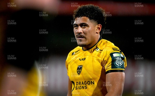 230126 - Munster v Dragons RFC - United Rugby Championship - Fine Inisi of Dragons after the match