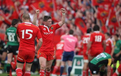 10.04.10 - Munster v Northampton Saints - Heineken Cup Semi-Final -  Ronan O'Gara celebrates winning 