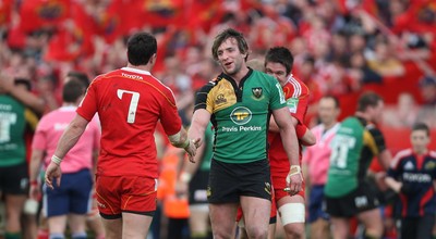 10.04.10 - Munster v Northampton Saints - Heineken Cup Semi-Final -  Neil Best congratulates David Wallace 