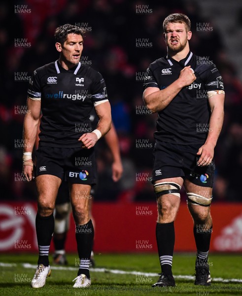 021217 - Munster v Ospreys - Guinness PRO14 -   James Hook, left, and Olly Cracknell of Ospreys are dejected after conceding their fifth try