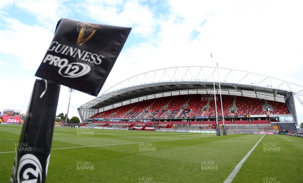 200517 - Munster v Ospreys - Guinness PRO12 Semi Final - General View of Thomond Park