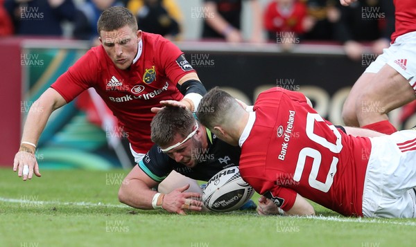 200517 - Munster v Ospreys - Guinness PRO12 Semi Final - Scott Otten of Ospreys try is disallowed