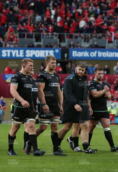 200517 - Munster v Ospreys - Guinness PRO12 Semi Final - Dejected Sam Underhill, Olly Cracknell, Rhodri Jones and Scott Otten of Ospreys