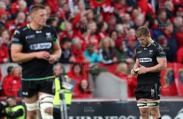 200517 - Munster v Ospreys - Guinness PRO12 Semi Final - Dejected Olly Cracknell of Ospreys at full time