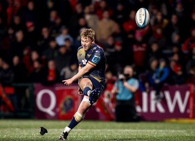 030323 - Munster v Scarlets - United Rugby Championship - Sam Costelow of Scarlets kicks a conversion