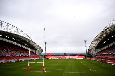 150225 - Munster v Scarlets - United Rugby Championship - A general view of Thomond Park before the match