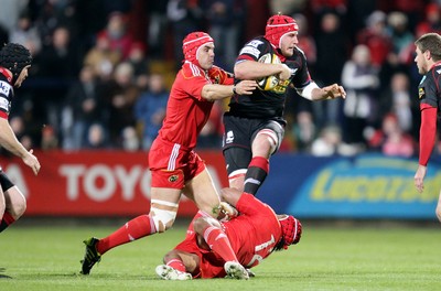 21.11.10 - Munster v Scarlets, Magners League Munster's Niall Ronan and Sam Tuitupou tackle Ben Morgan of Scarlets 