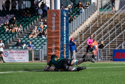 100525 - Nant Conwy v Bethesda - North Wales Division 1 Cup Final - Nant Conwy’s Sam Hughes breaks free to score his second try