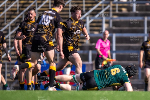 100525 - Nant Conwy v Bethesda - North Wales Division 1 Cup Final - Nant Conwy’s Sam Hughes bursts through to score his first try